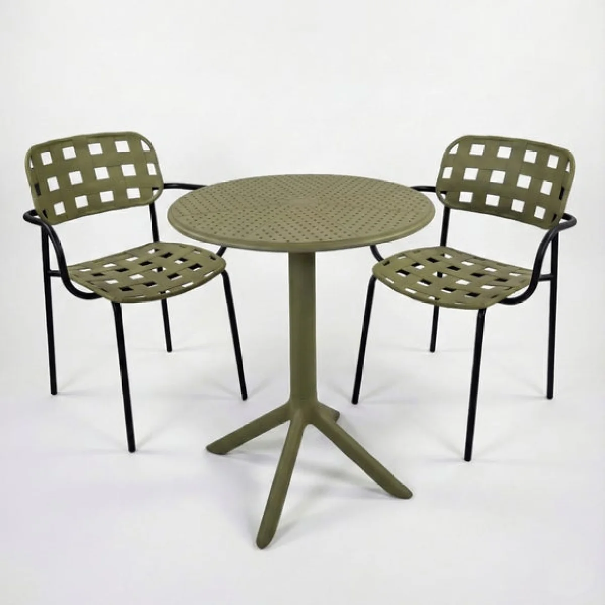 Bergen Round Bistro Table with 2 Karin Armchairs – image 2
