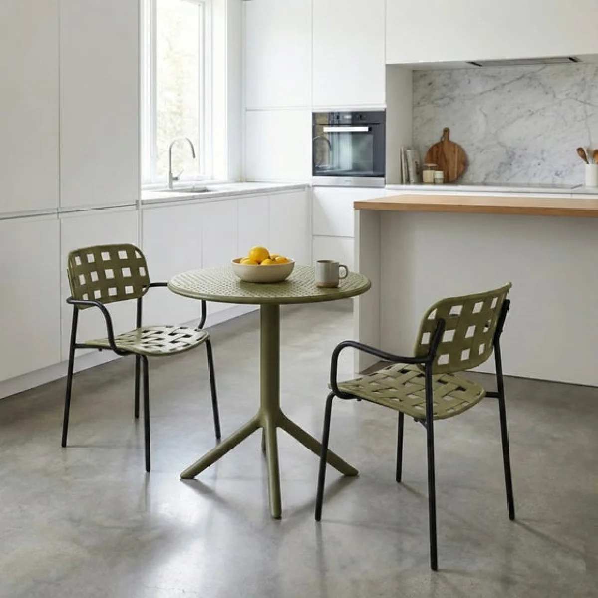 Bergen Round Bistro Table with 2 Karin Armchairs – image 3