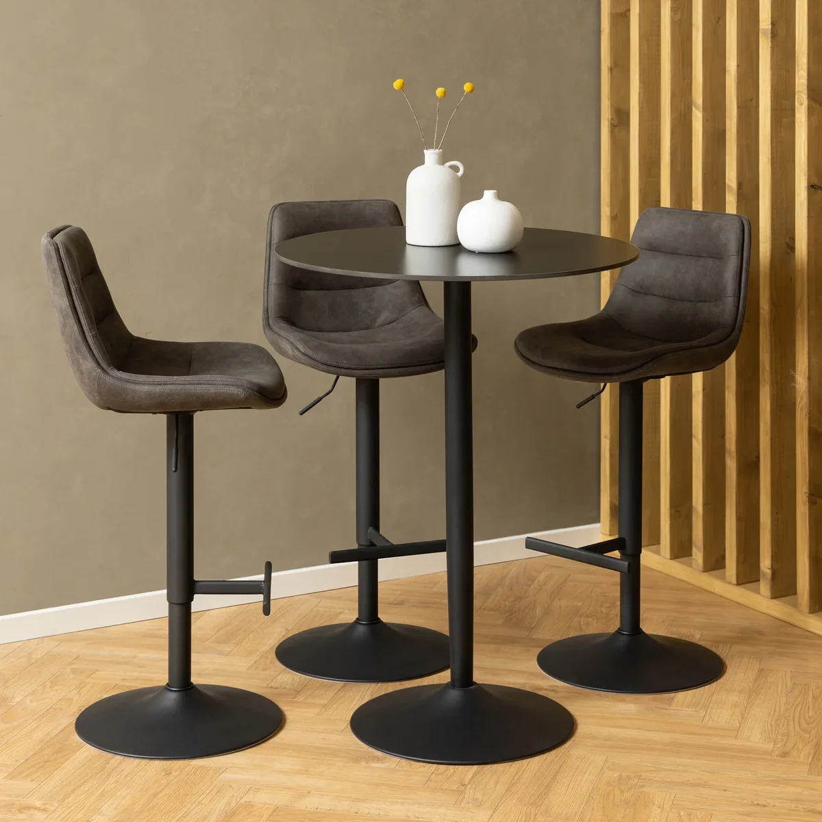Malta Round Bar Table - Black – image 5