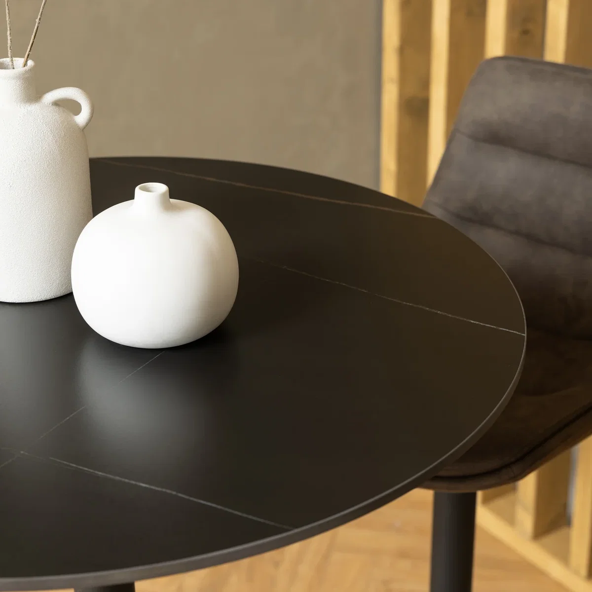 Malta Round Bar Table - Black – image 6