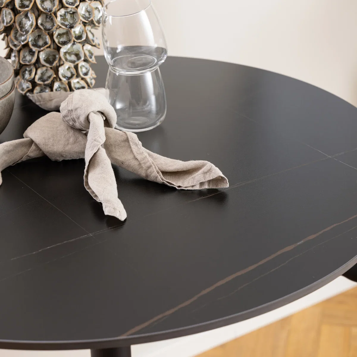 Malta Round Bar Table - Black – image 7