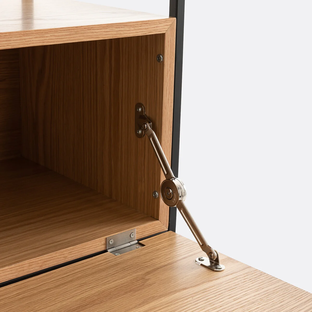 Vaulty Oak & Metal Wire Shelving Unit – image 6