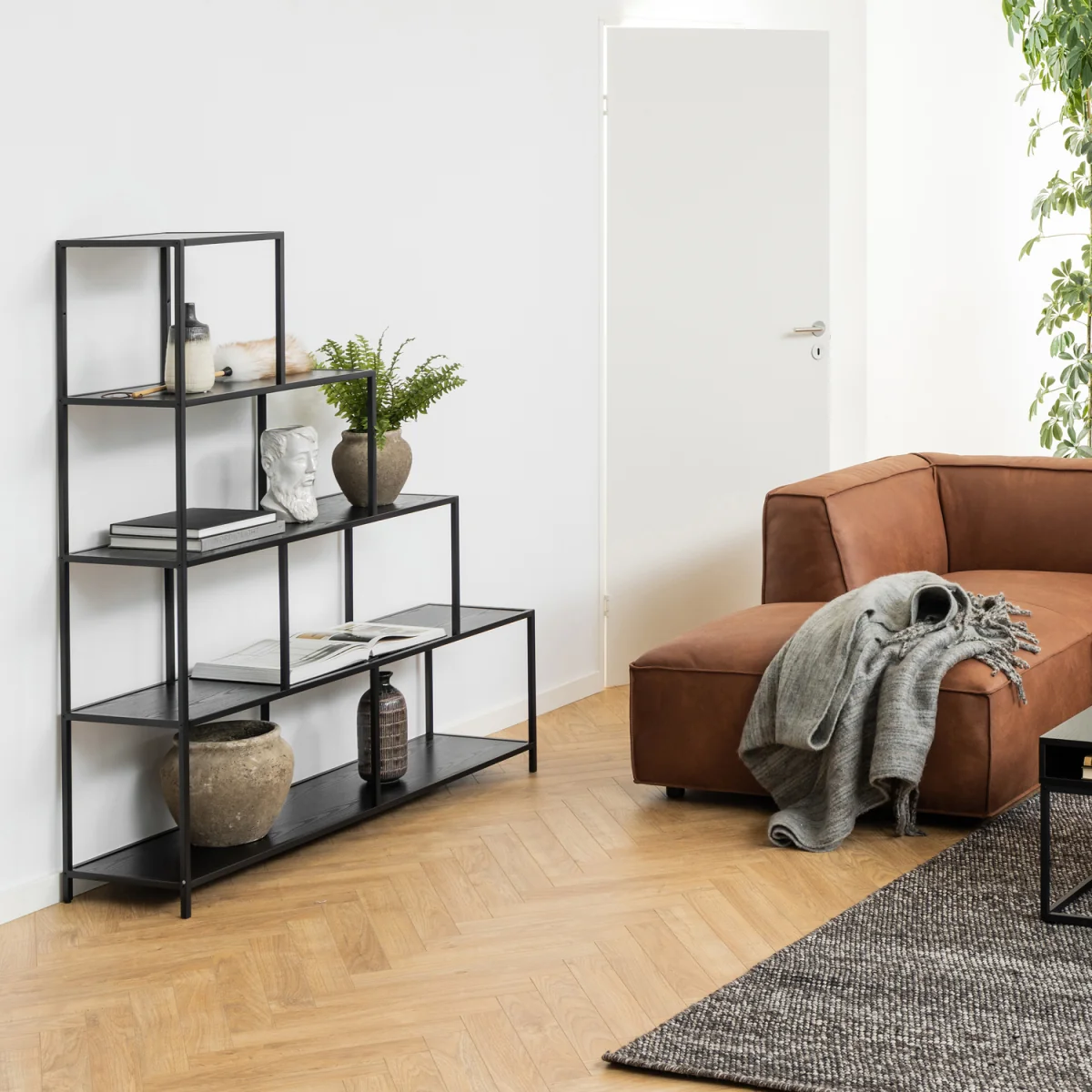 Seaford Bookcase with 4 Shelves in Black - Black – image 4