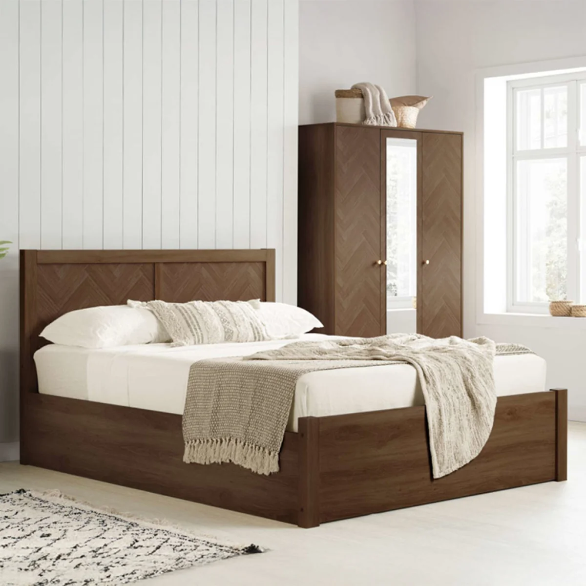 Challis Ottoman Bed, Walnut / Double – image 2