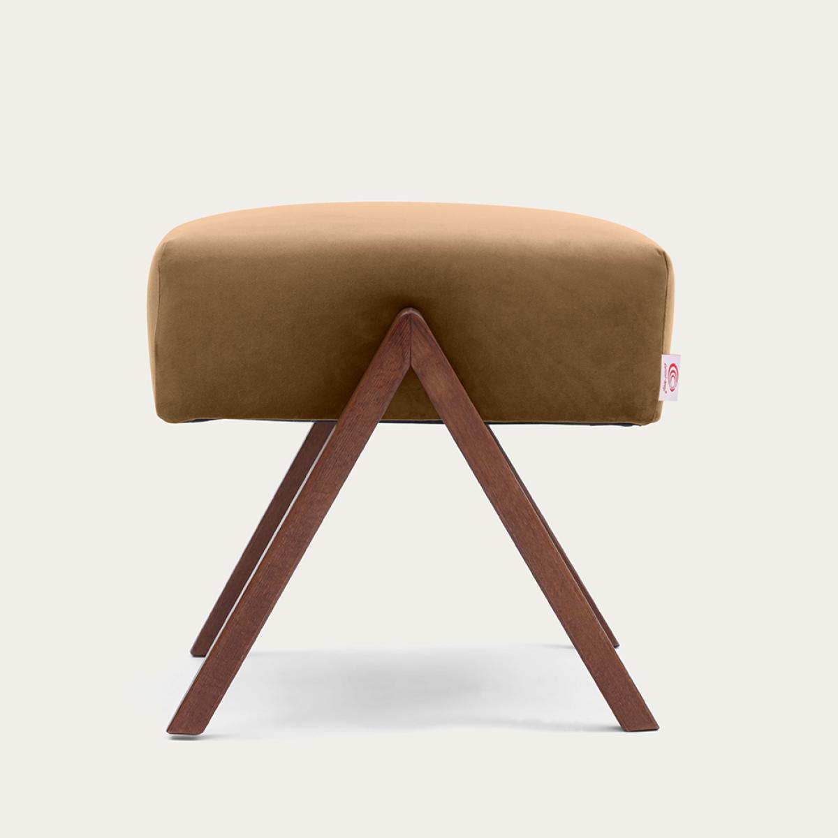 Caramel Retrostar Footstool Premium Velvet Line – image 1