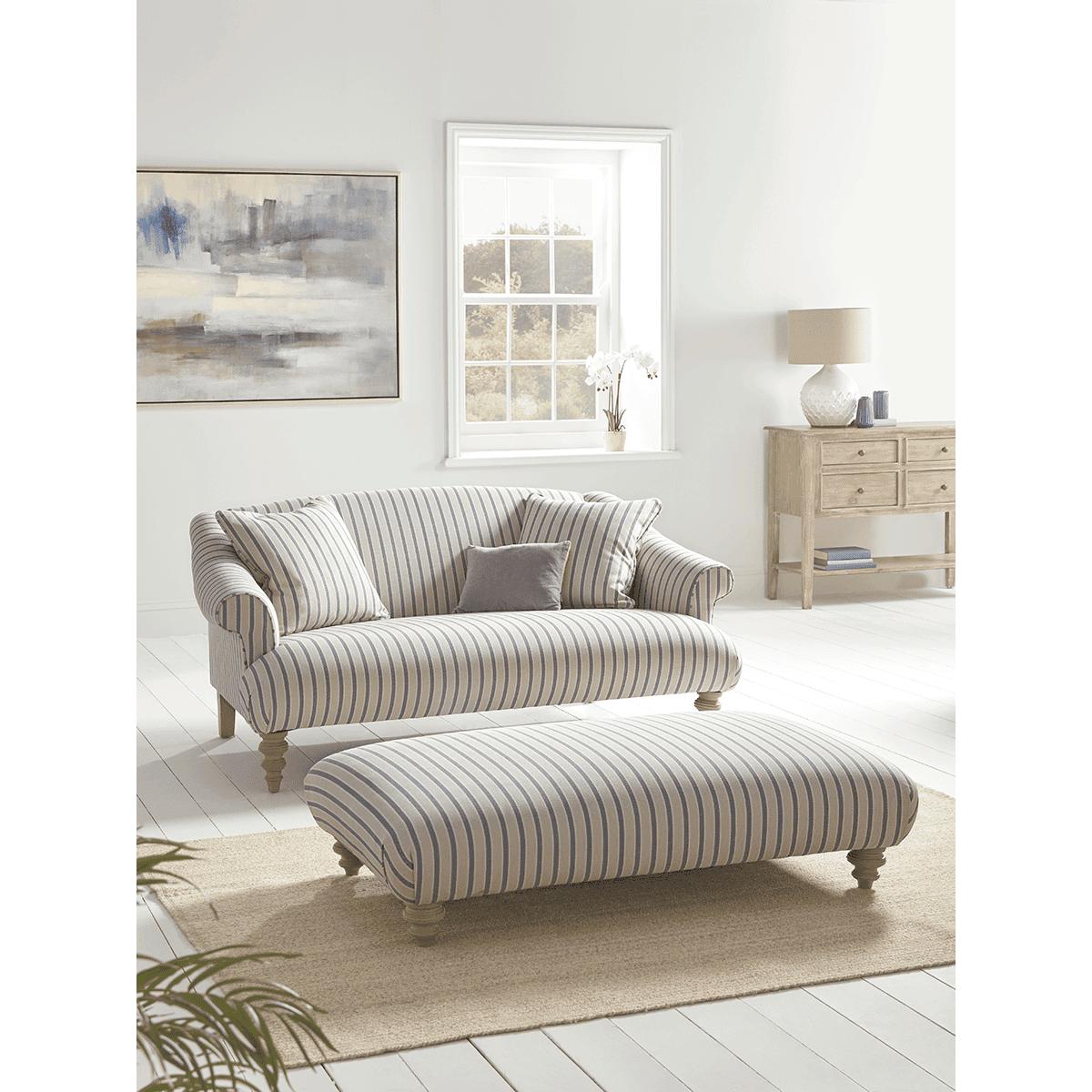 Annette Ottoman – image 4