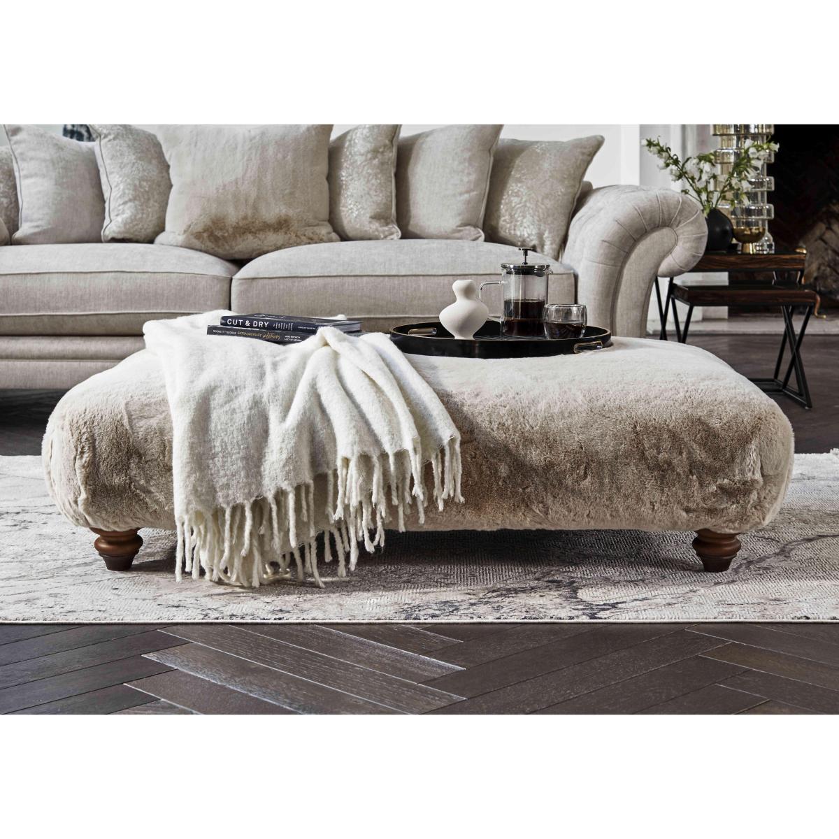 Boutique Collection - Blenheim Bench Stool – image 2