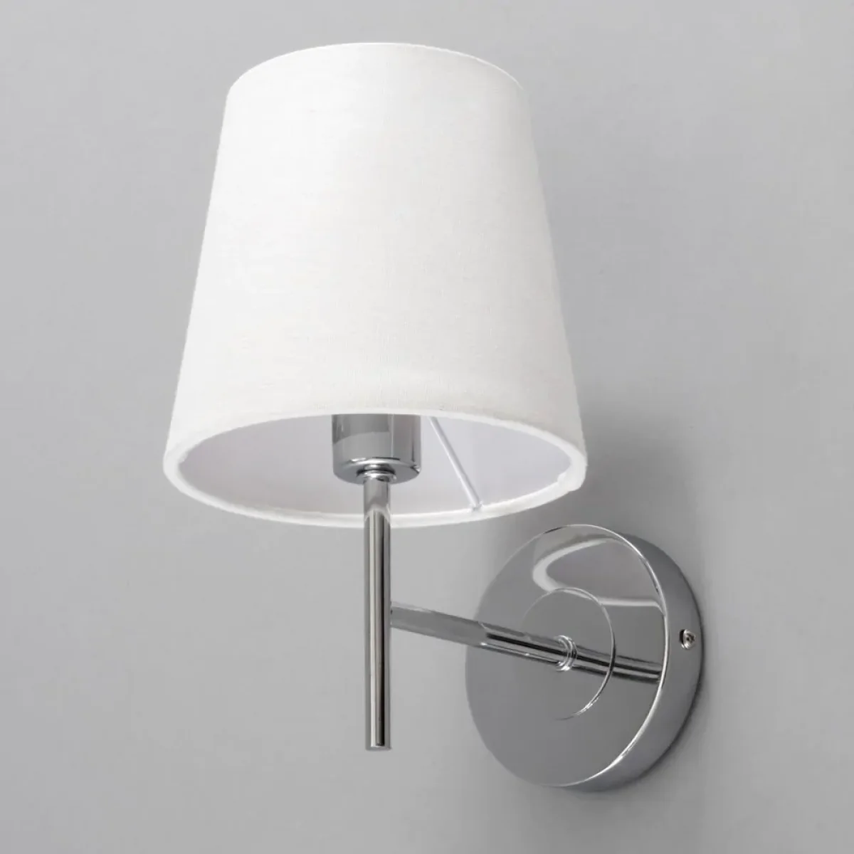 Mira Wall Light with Natural Shade, Chrome – image 4