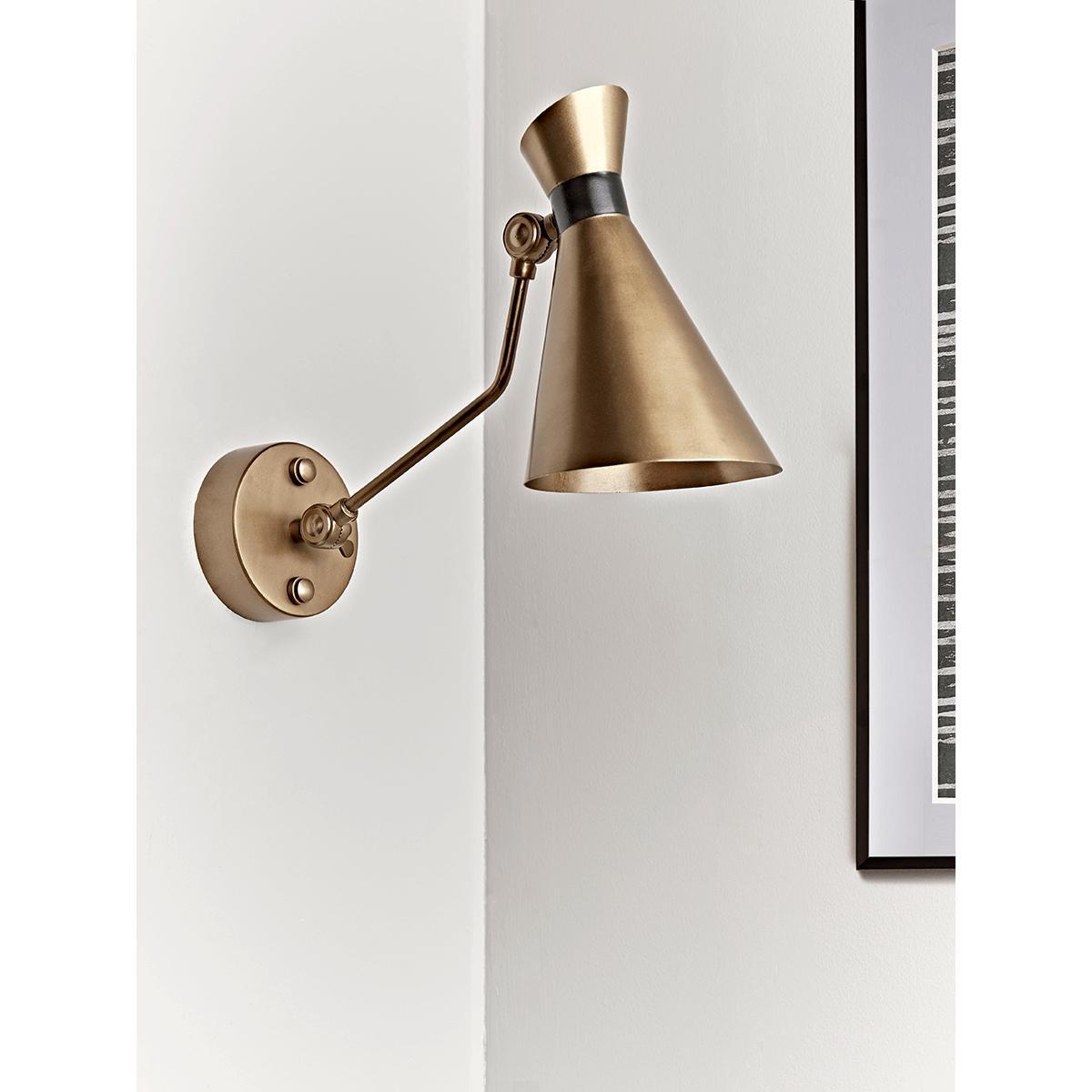 Finn Wall Lamp – image 3