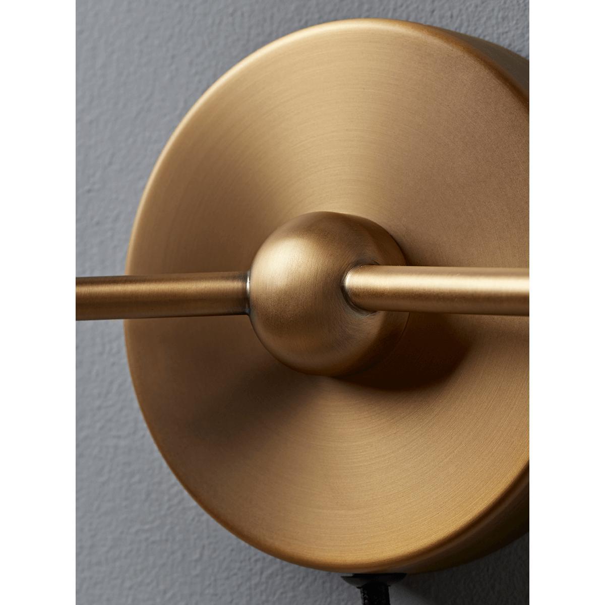 Brass Double Bulb Wall Light – image 3