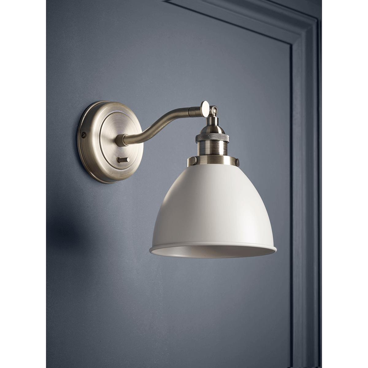Charleston Wall Light – image 1