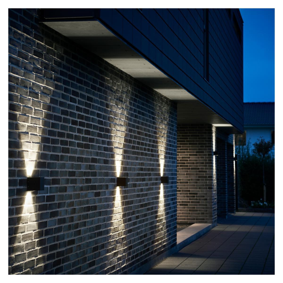 XL Cube Wall Light in White – image 2