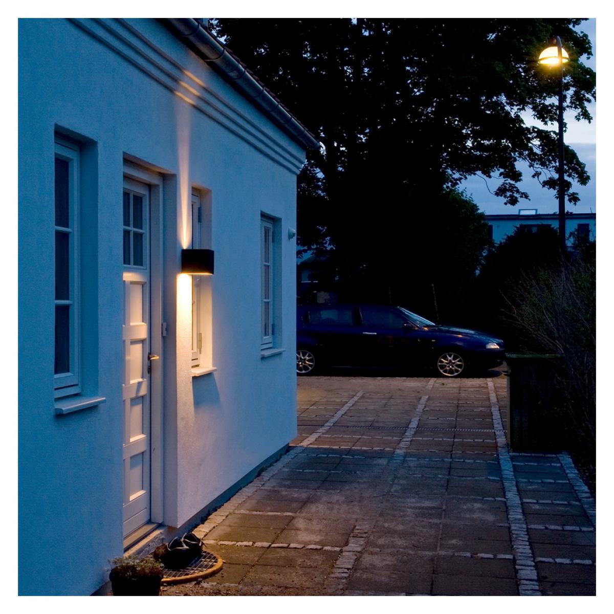 XL Cube Wall Light in White – image 7