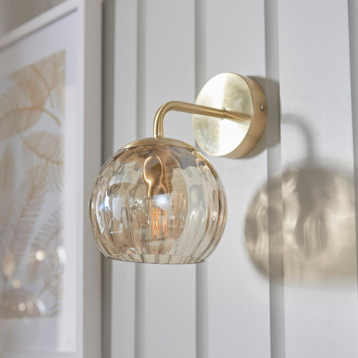 Vogue Arkoma Glass Wall Light Brass – image 2