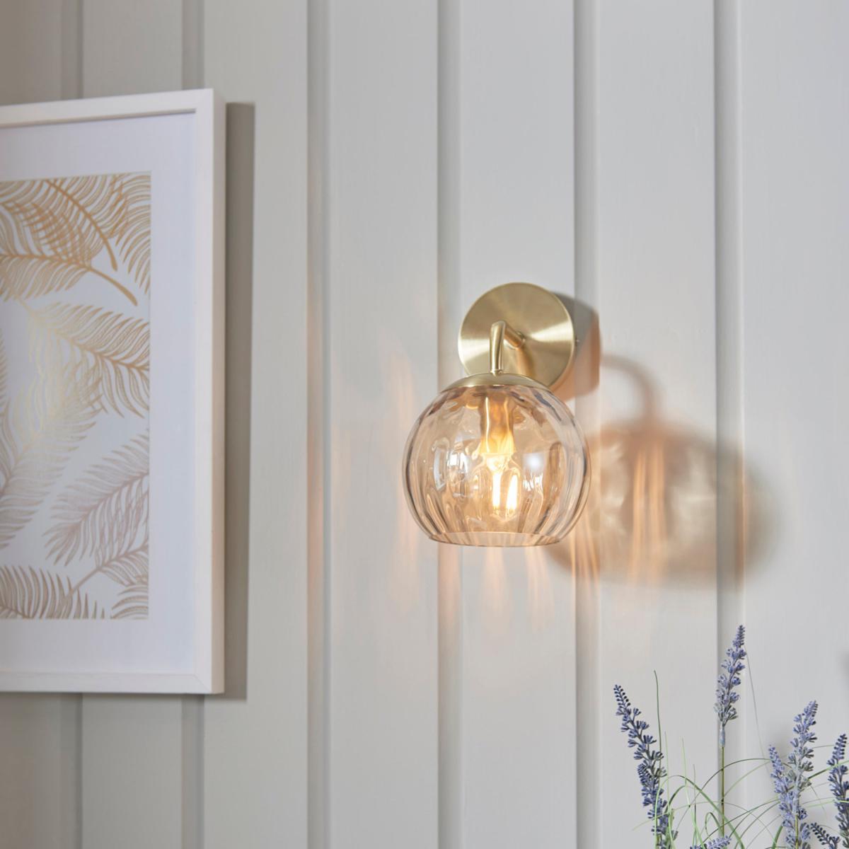 Vogue Arkoma Glass Wall Light Brass – image 3