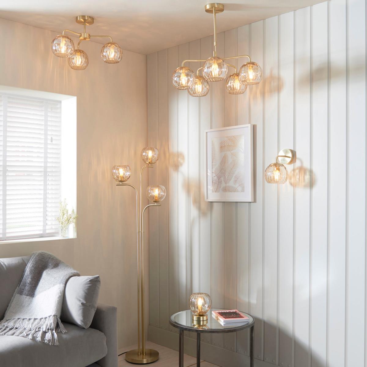 Vogue Arkoma Glass Wall Light Brass – image 5