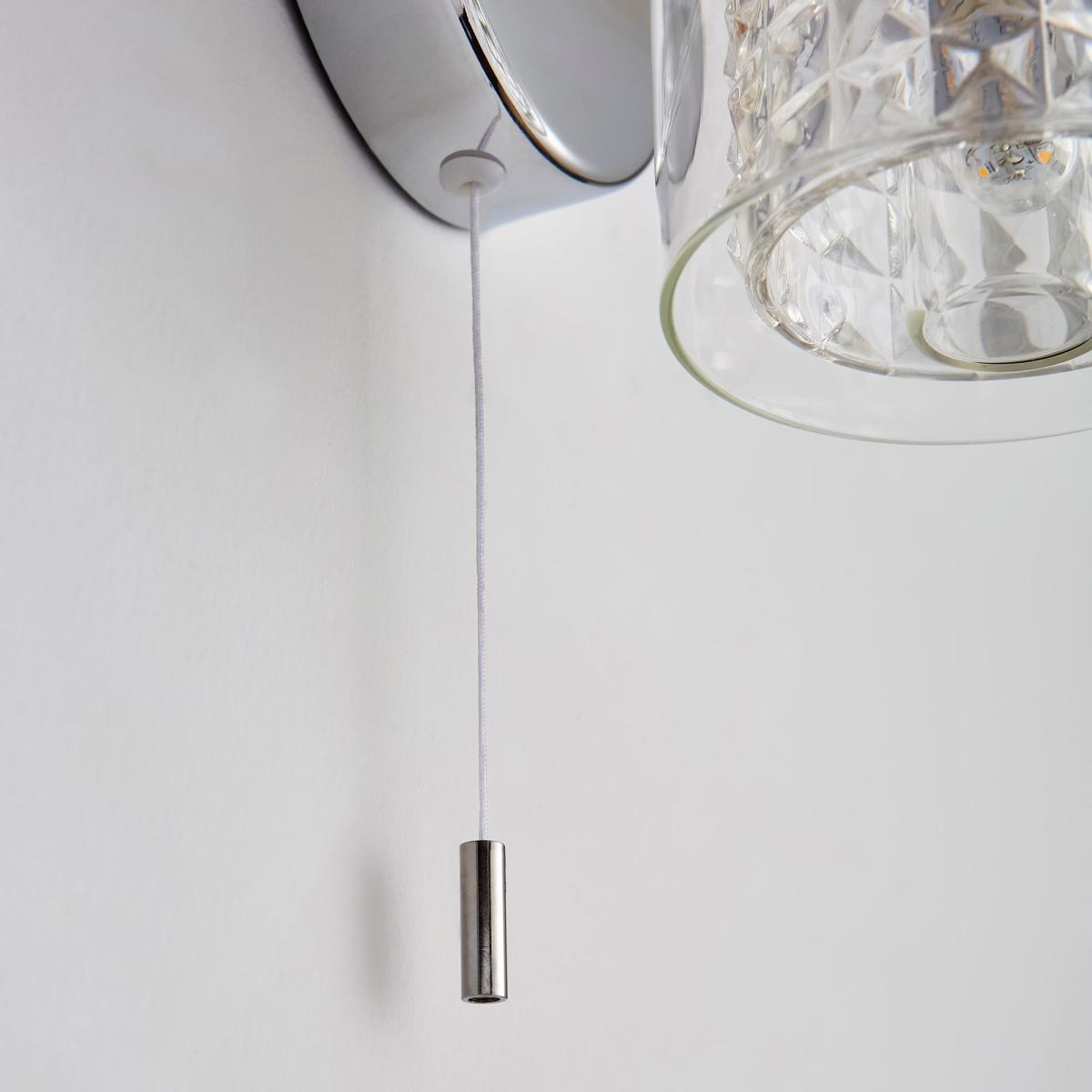 Hylton Glass Bathroom Wall Light Chrome – image 4
