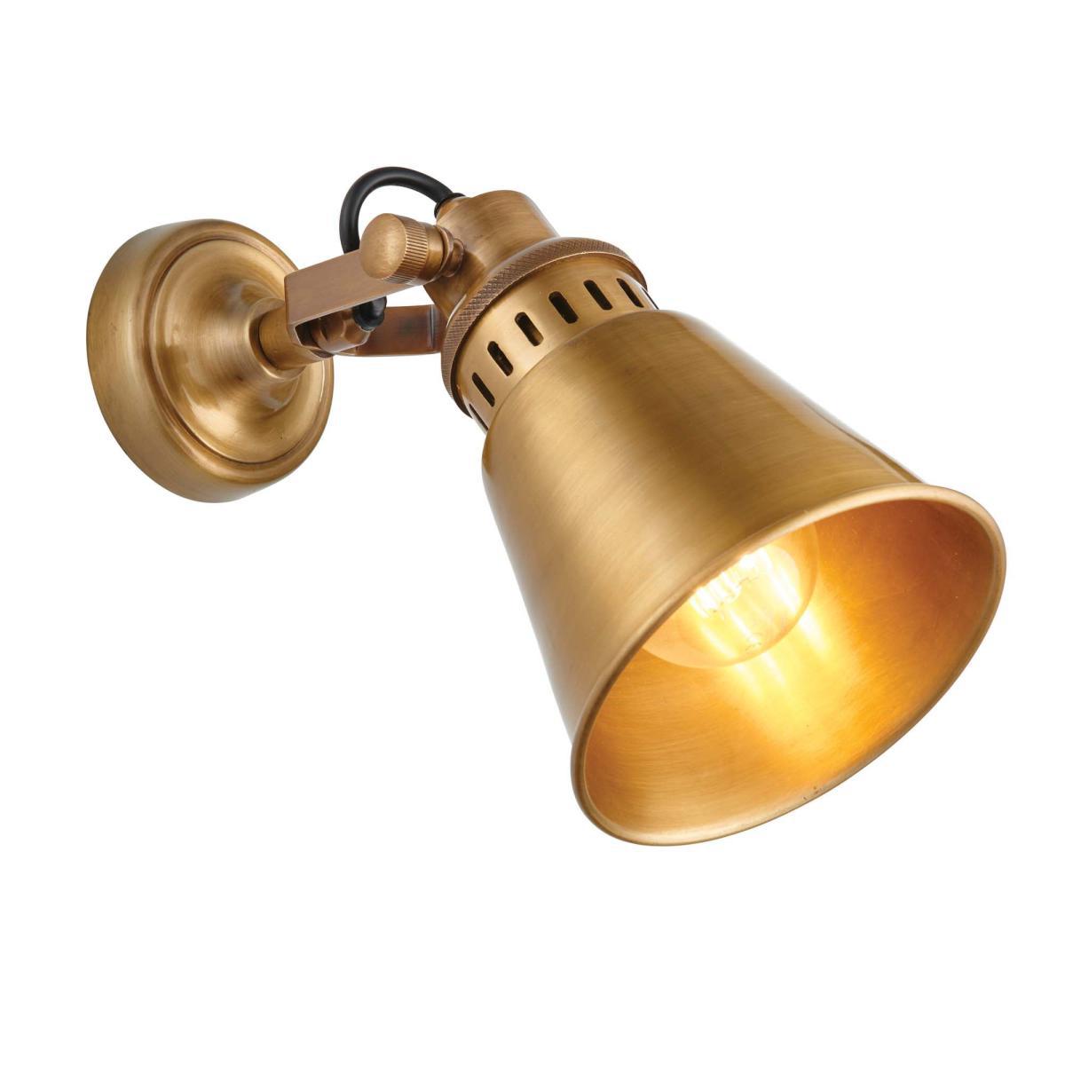 Vogue Cape Wall Light Brass – image 2