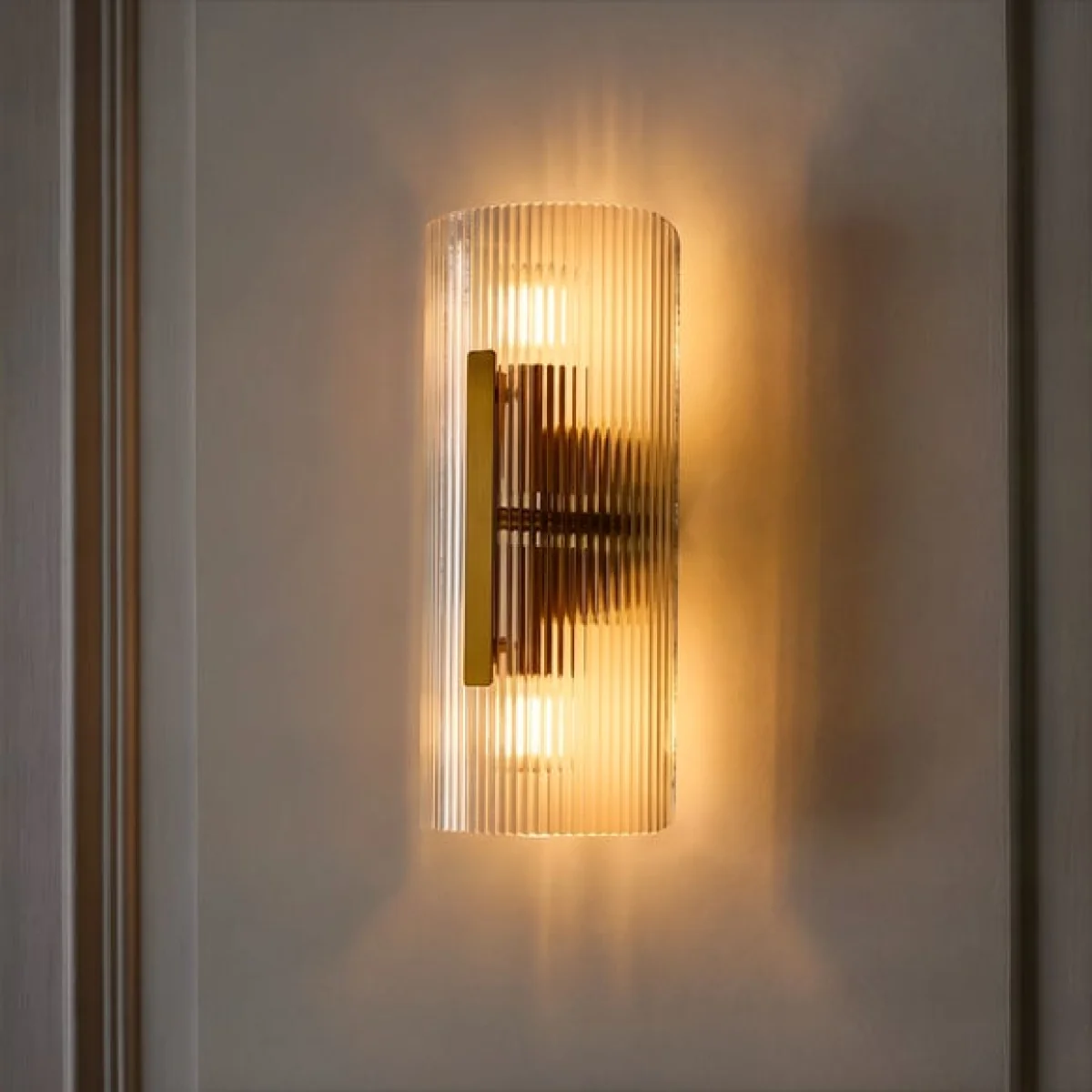 Veneto Ribbed 2 Light Wall Light – image 2