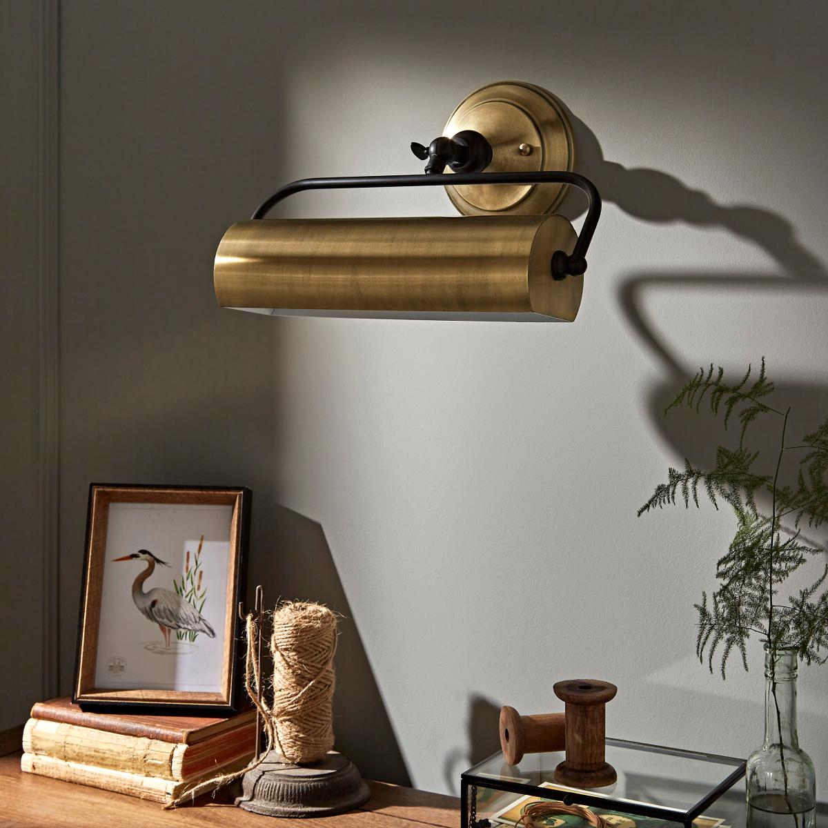 Banker Wall Light Antique Brass – image 2