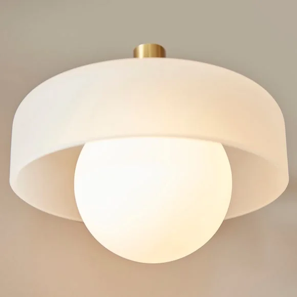 Vogue Hallie Wall Light – image 4
