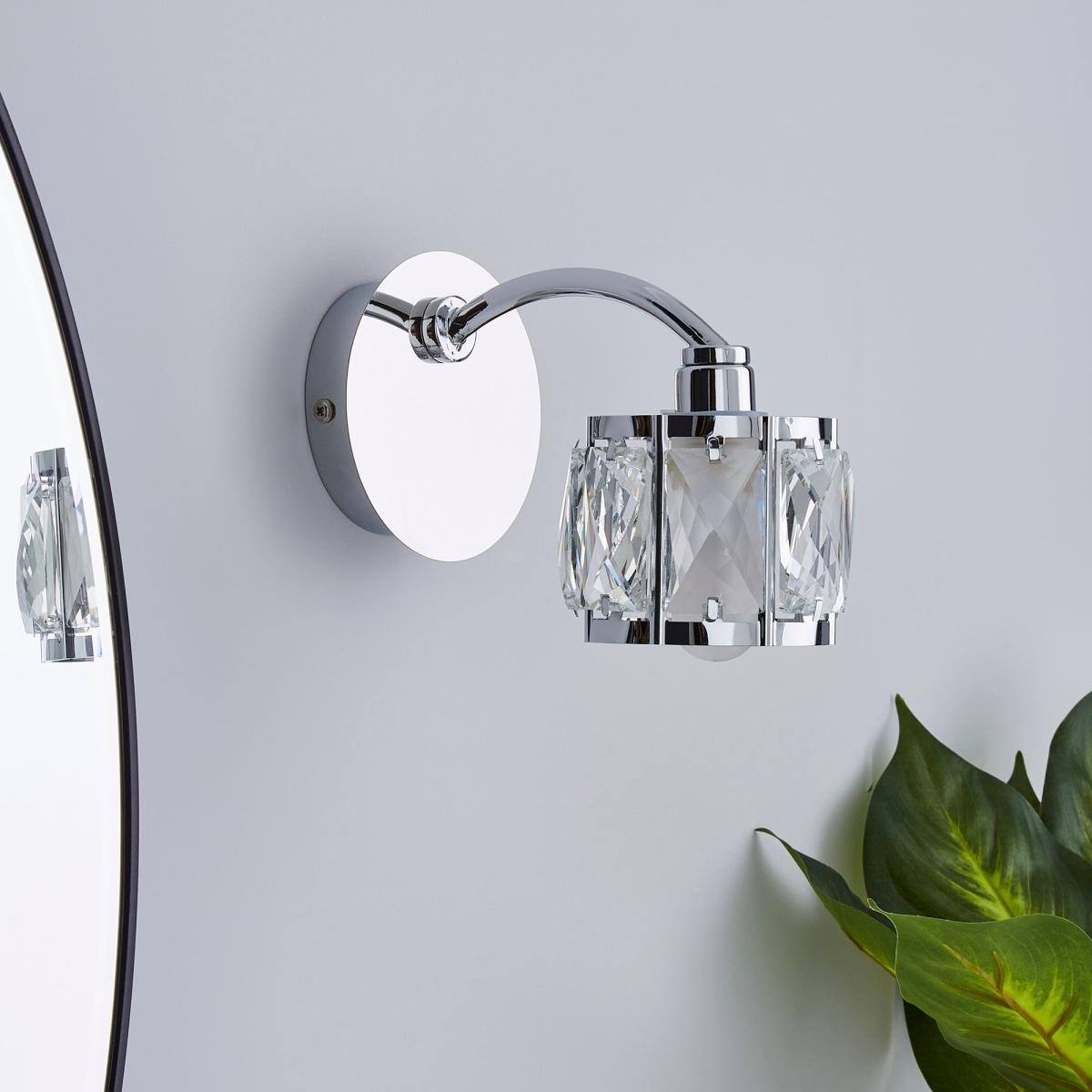 Kylie Bathroom Wall Light Chrome – image 2