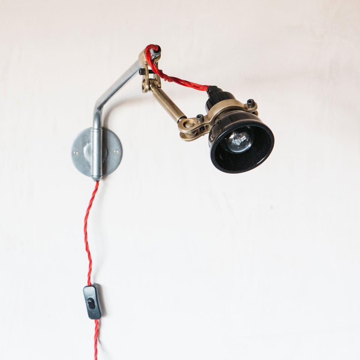 Lab Wall Light – image 2