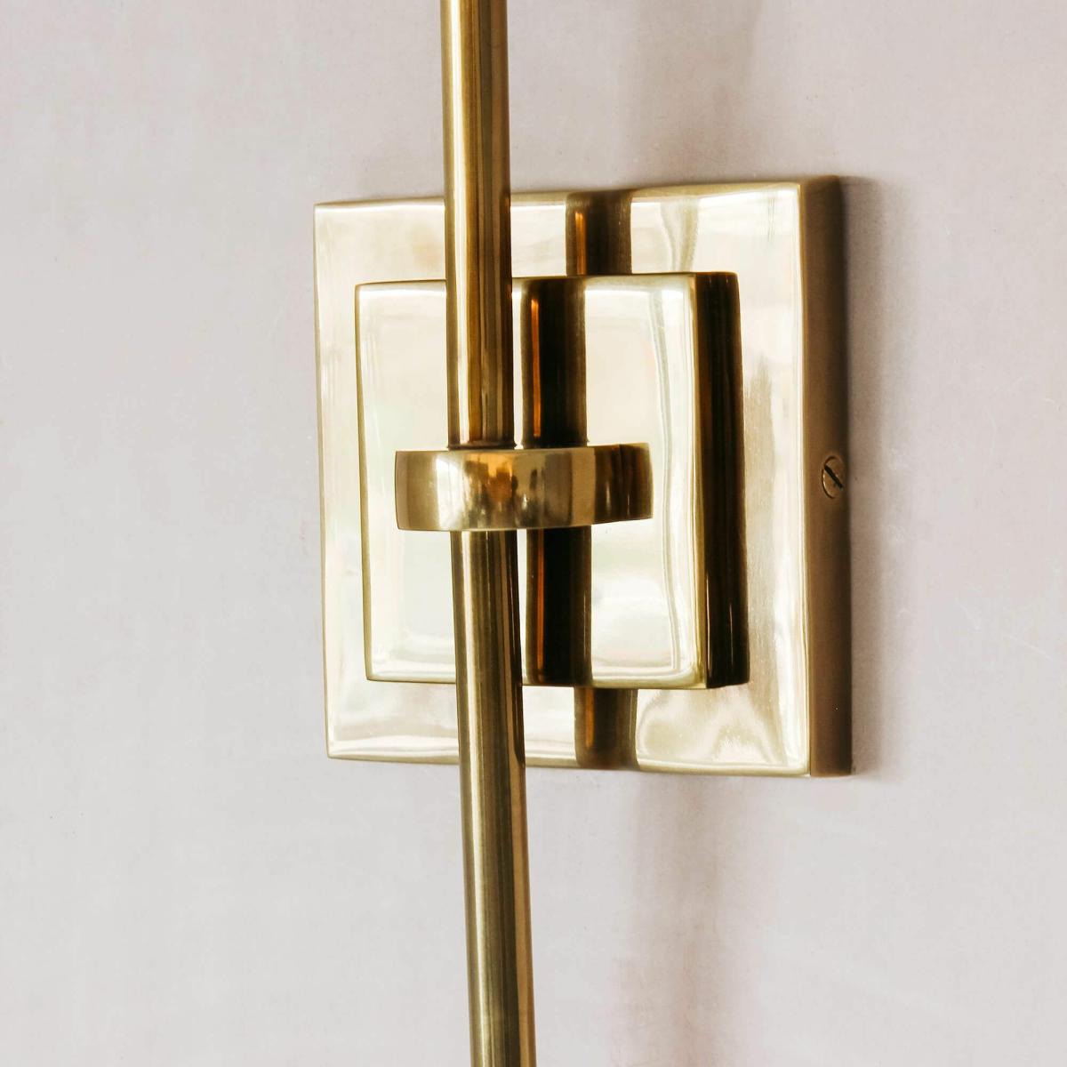 Wilson Black and Brass Wall Light – image 3