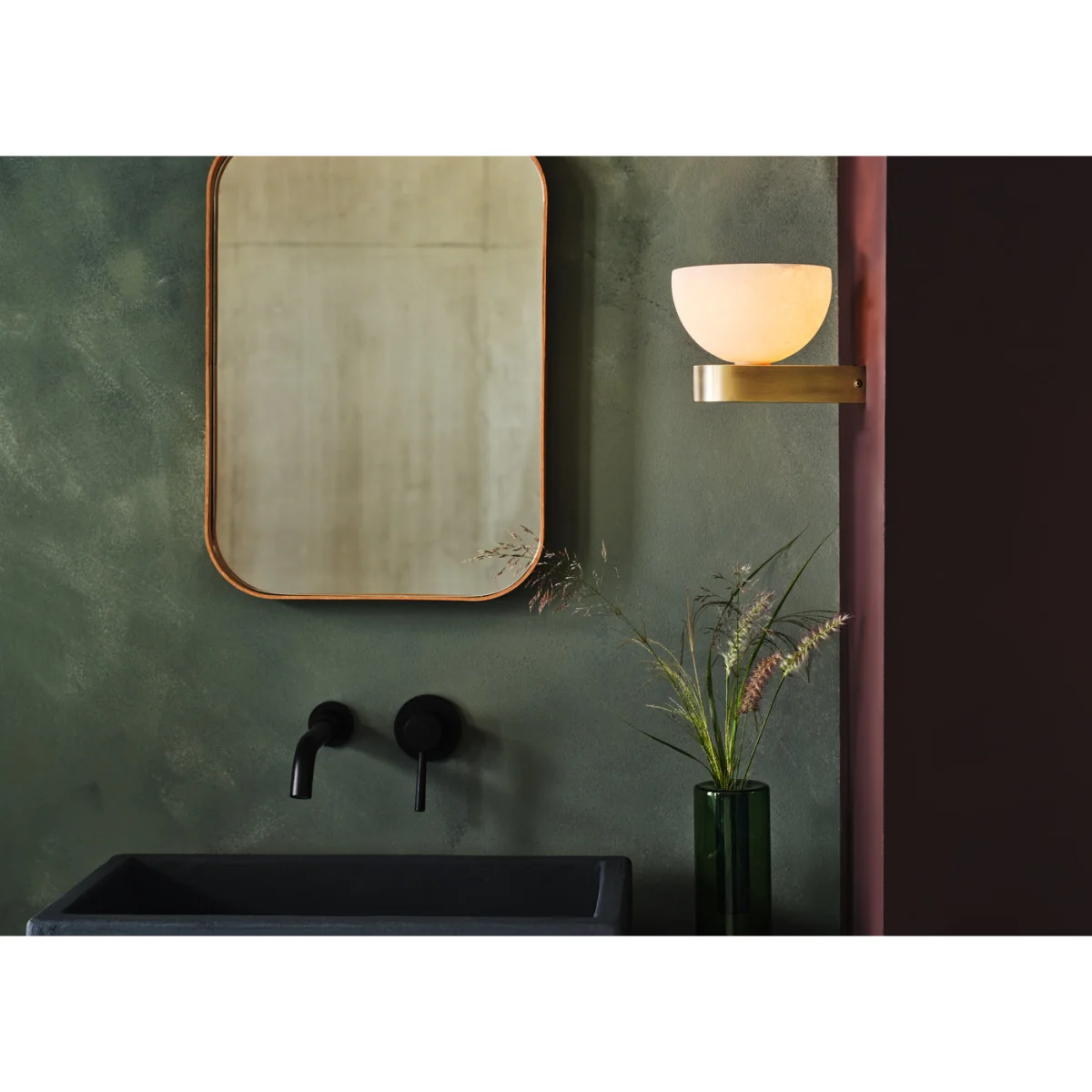 Heal's Rodmell Wall Light IP44 – image 2