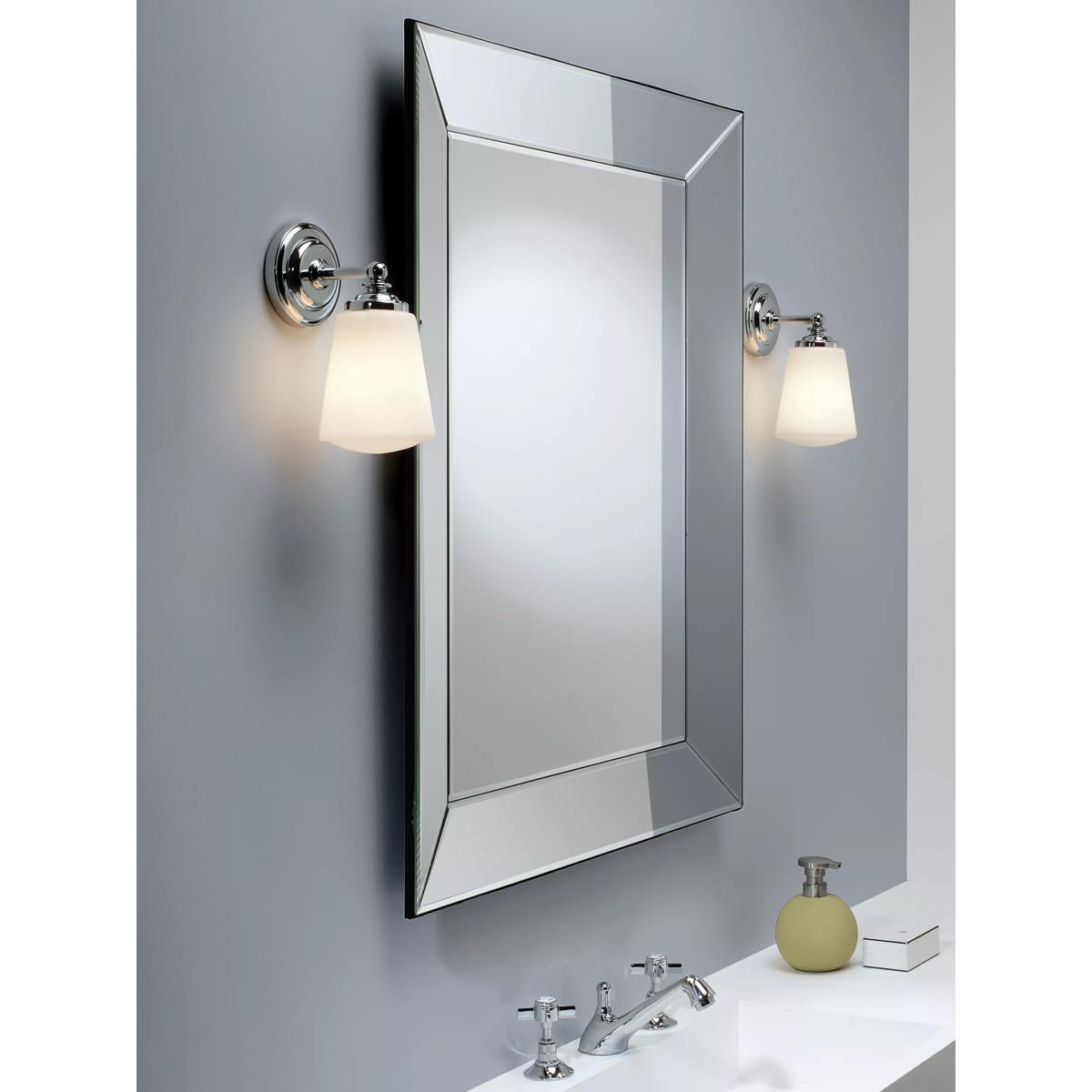 Astro Anton Bathroom Wall Light – image 5