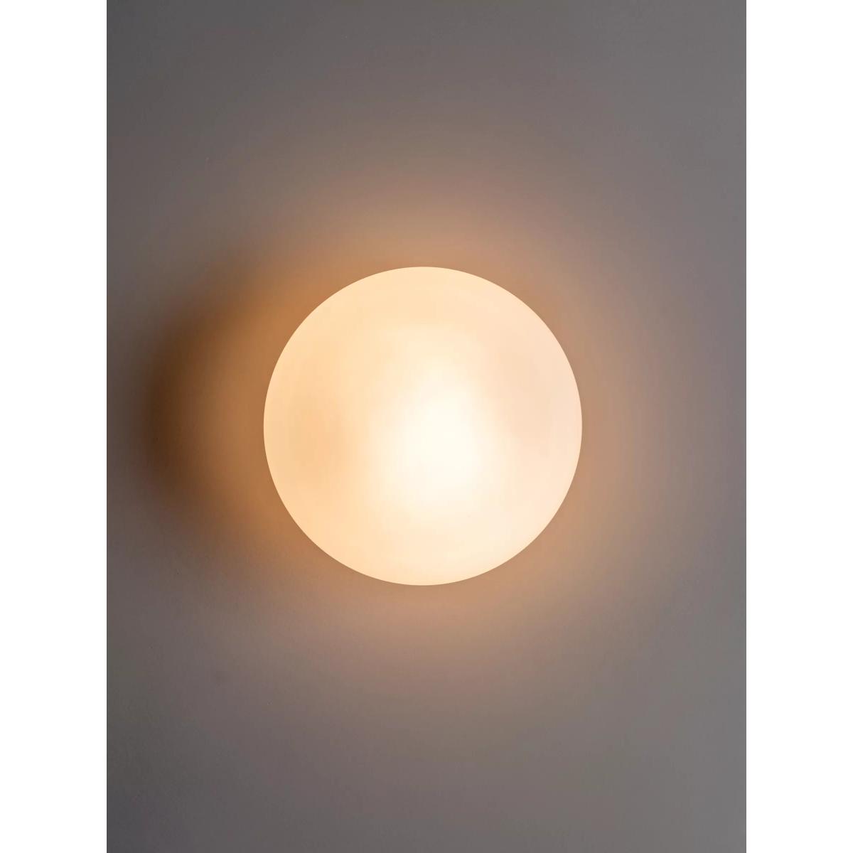 Lights & Lamps Imperial Wall Light, Opal White – image 4