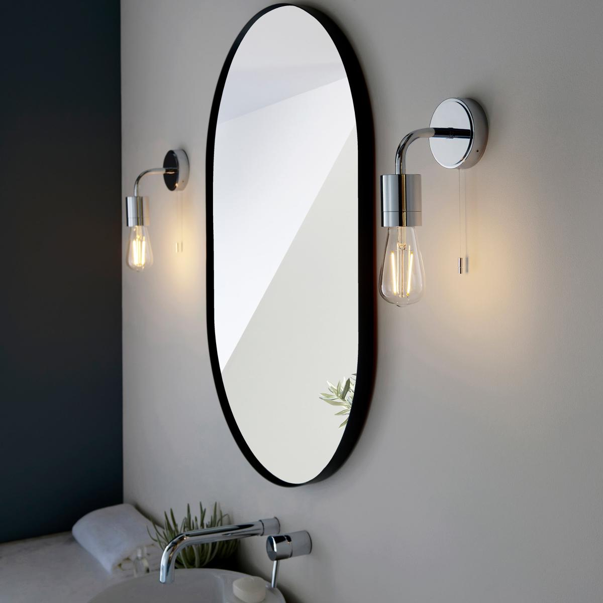 Modern Wall Light - Chrome – image 4