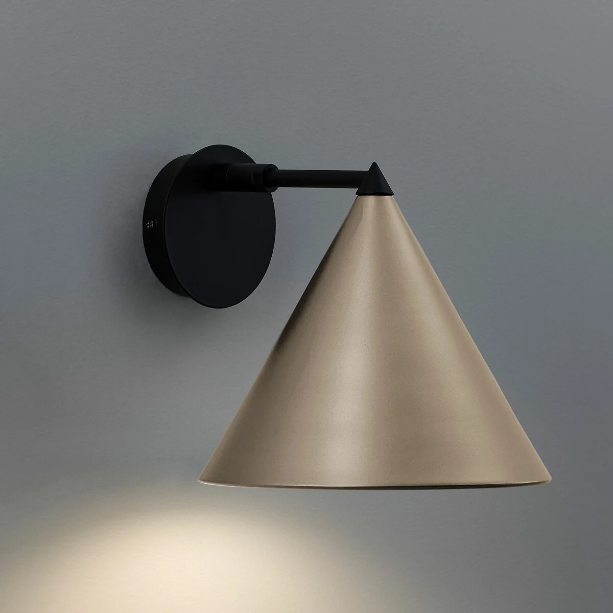 Moke Cone Metal Wall Light – image 3