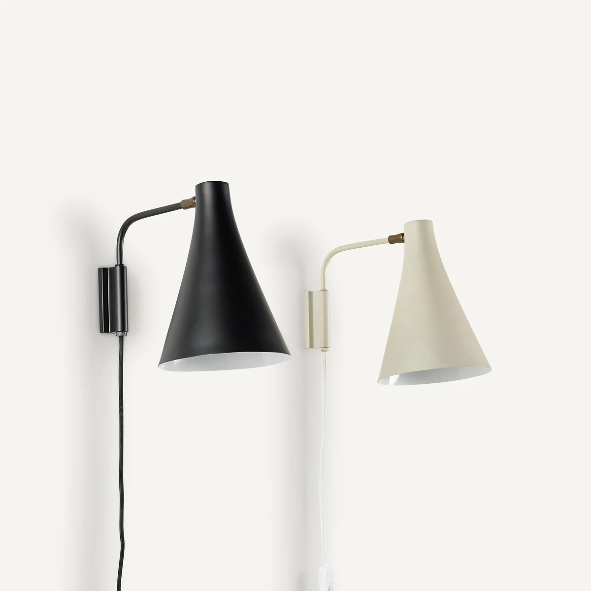 Jameson Contemporary Wall Light in Metal – image 4