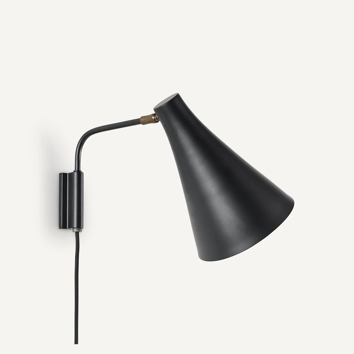 Jameson Contemporary Wall Light in Metal – image 6