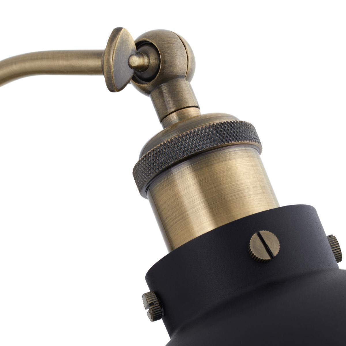 Zantar Wall Light in Metal and Brass – image 3