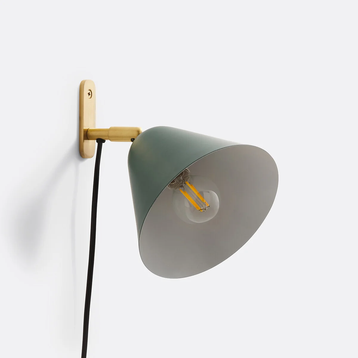 Copita Metal Wall Light – image 5
