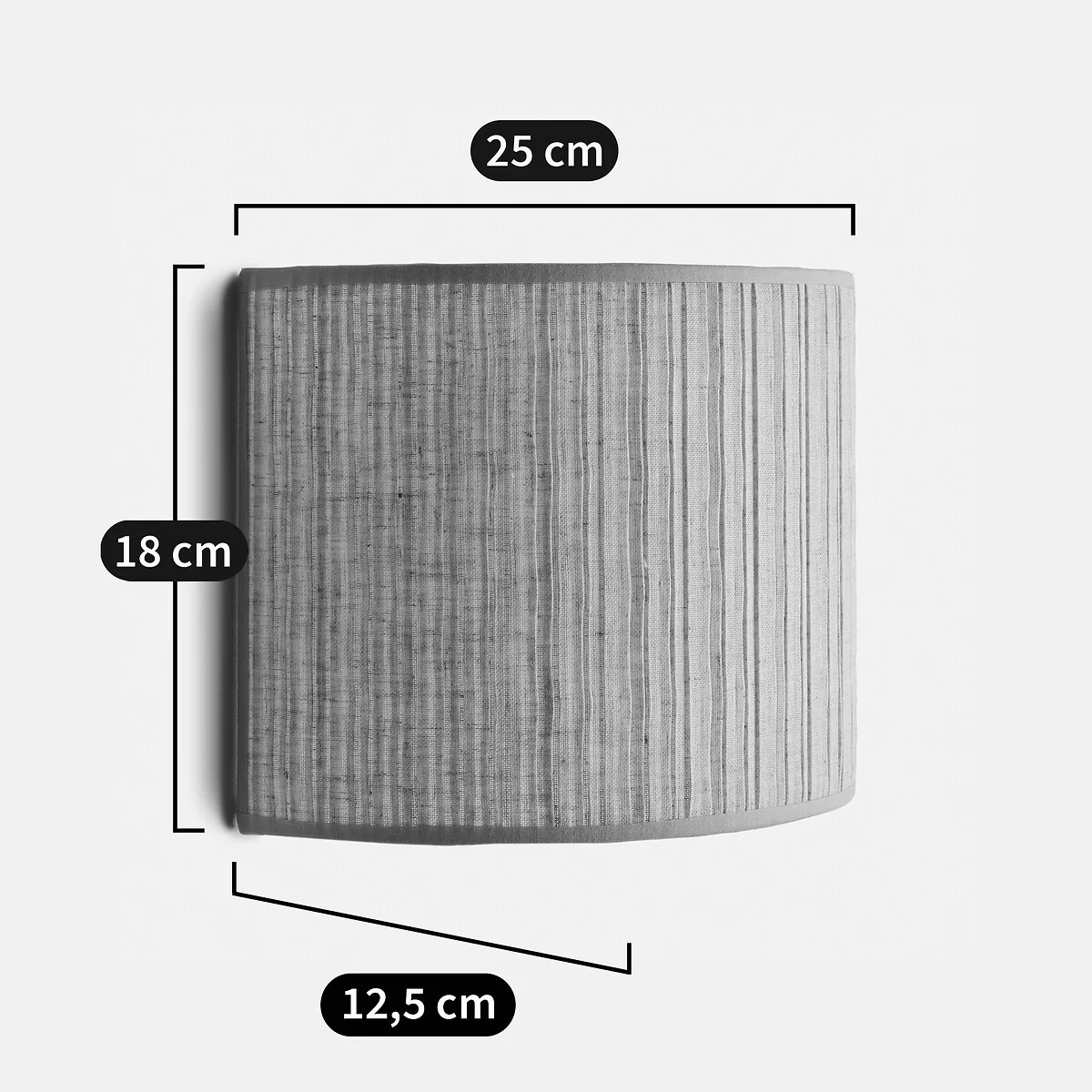Jakoma Wall Light in Pleated Linen H18cm – image 6