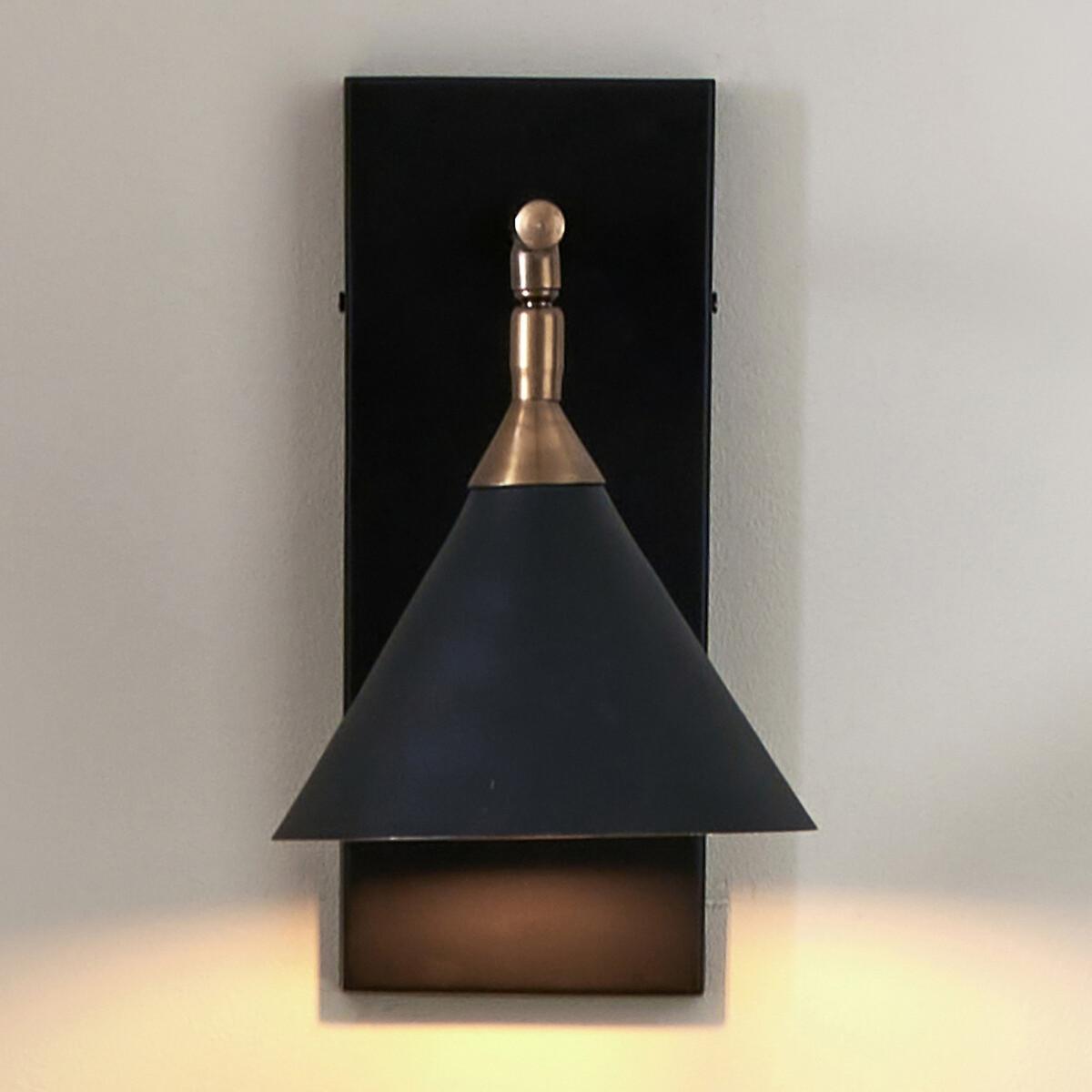 Matt Black and Antique Brass Wall Lamp – image 7