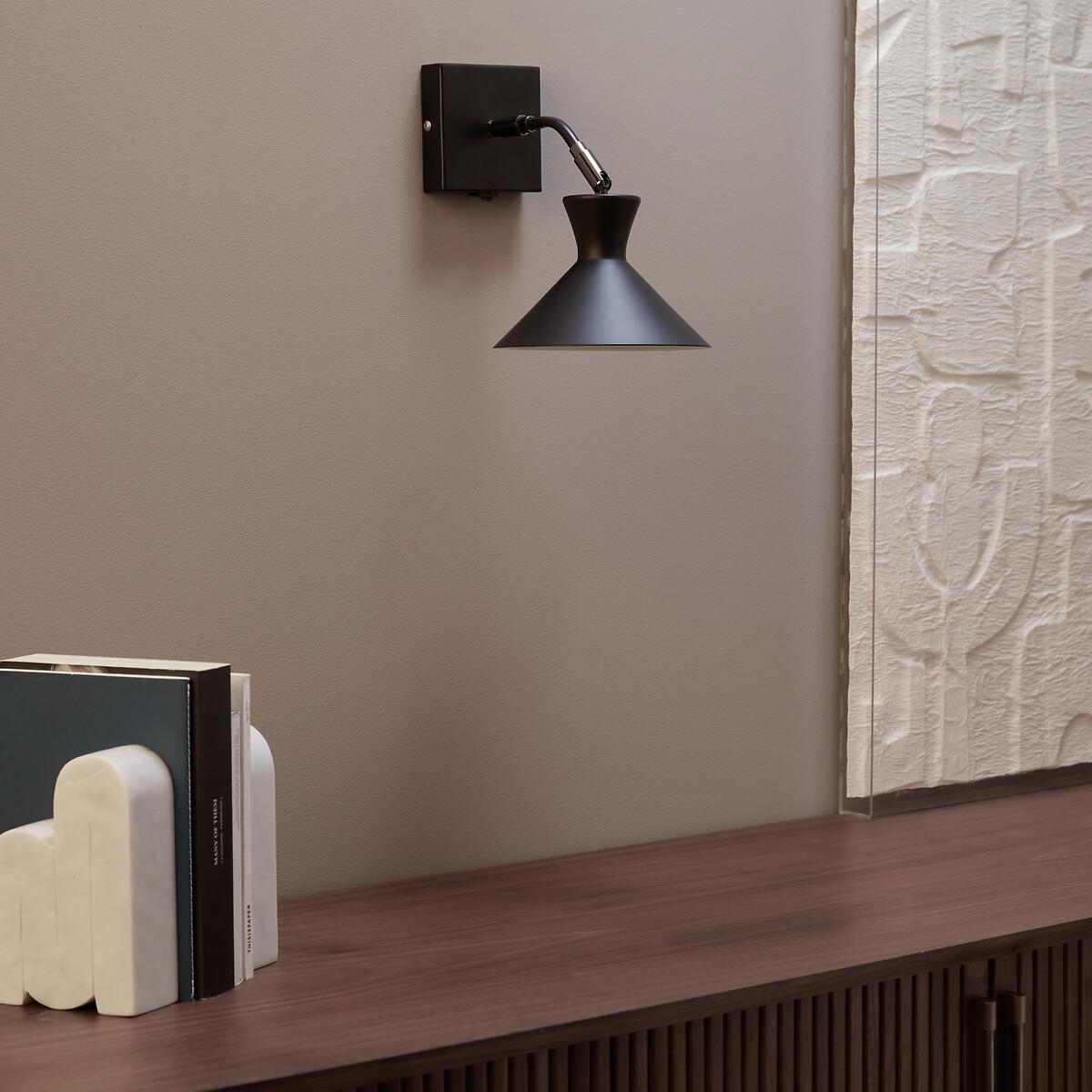 Voltige Metal Wall Light – image 2