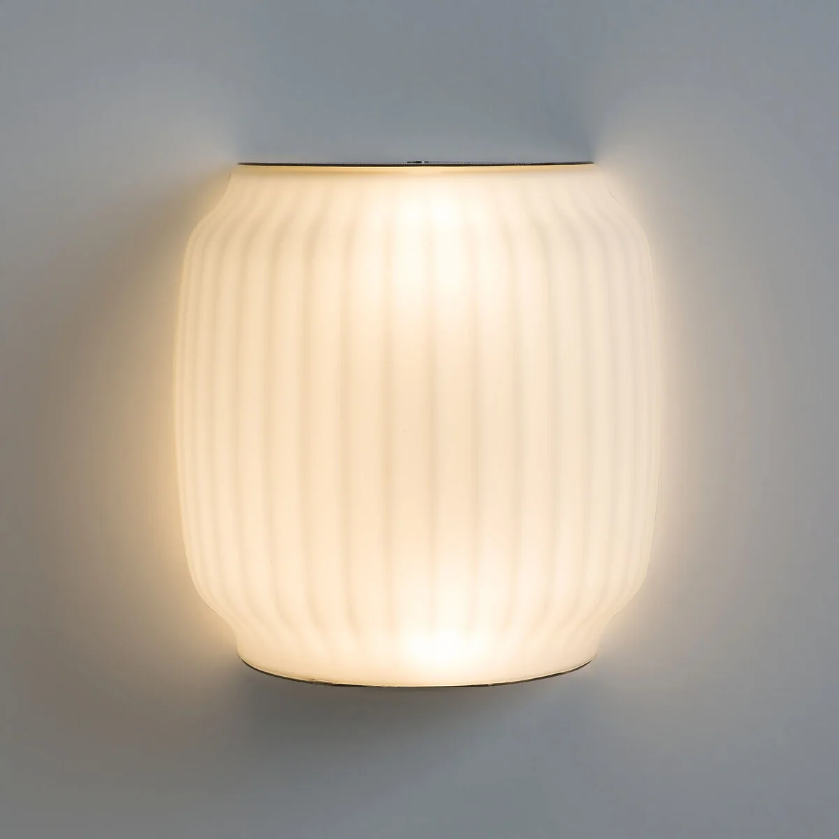 Canelé Opaline Glass Wall Lamp – image 4