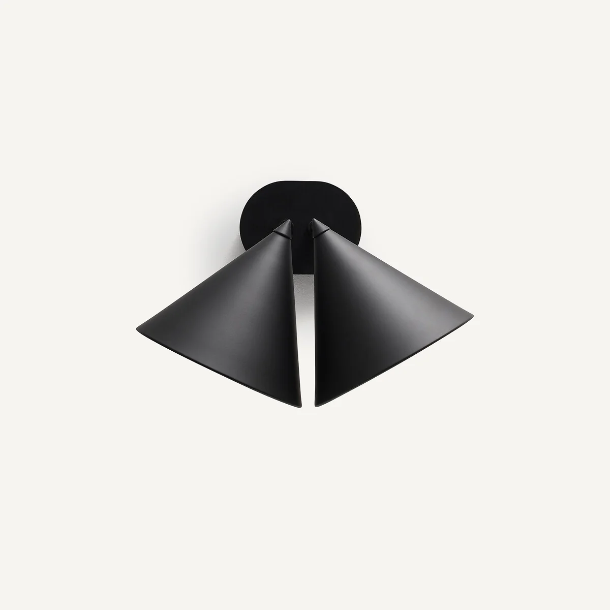 Moke Double Cone Wall Light – image 6