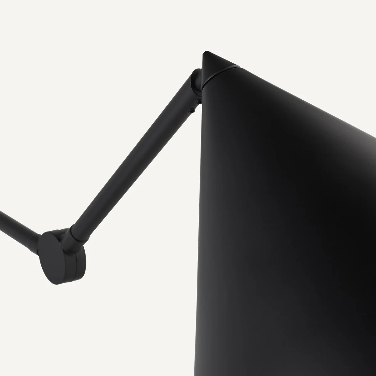 Moke Wall Light – image 7