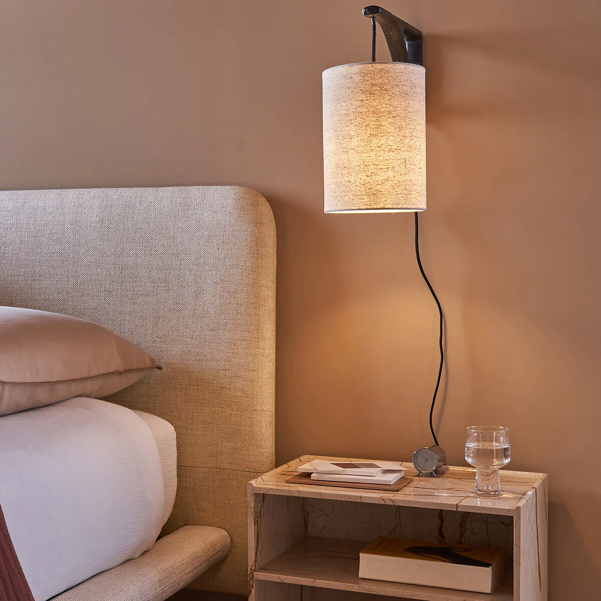 Jakomé Wall Light with Thick Linen Shade – image 2