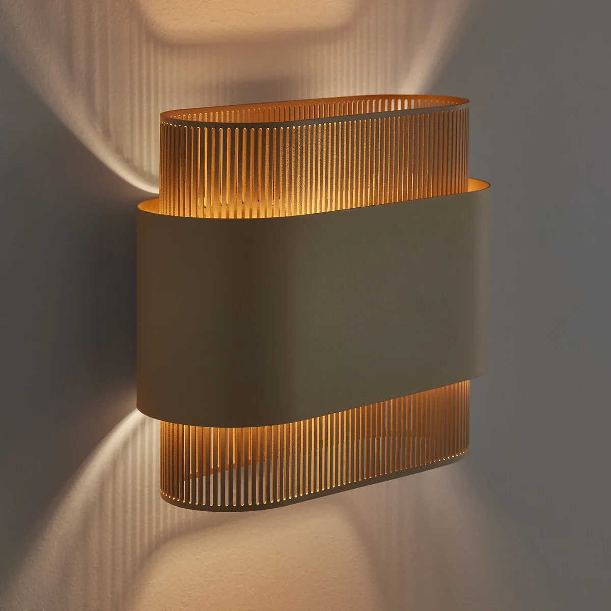 Leila Metal Double Wall Light – image 3