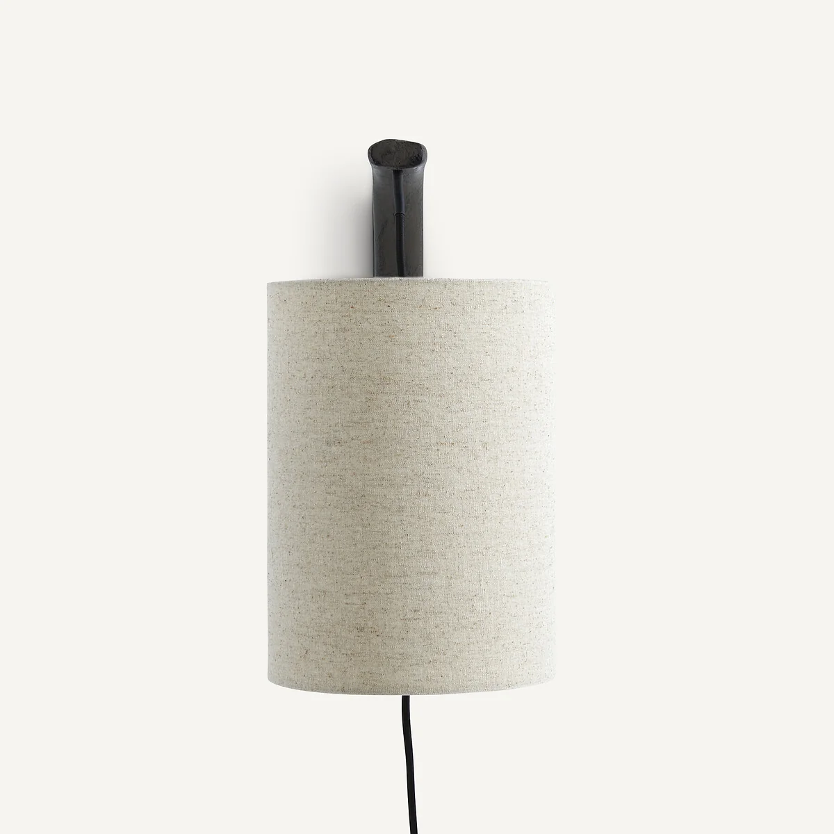 Jakomé Wall Light with Thick Linen Shade – image 4