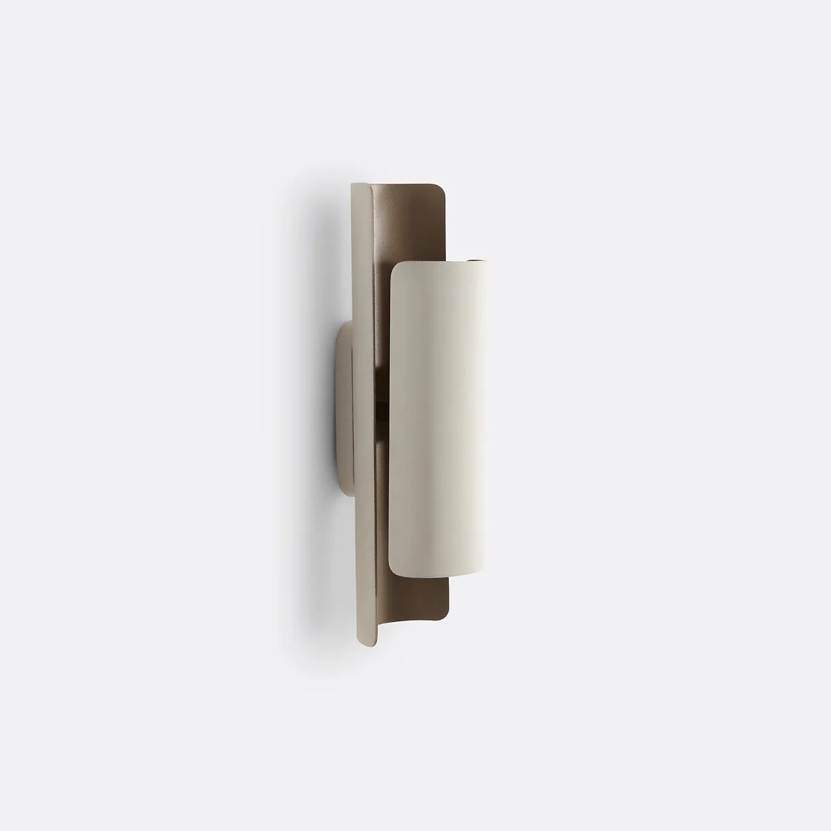 Keinta Metal Wall Light – image 2