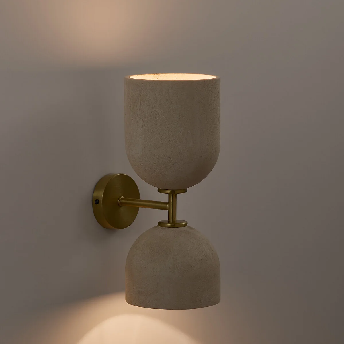 Bolodia Paper Mâché and Brass Effect Wall Light – image 5