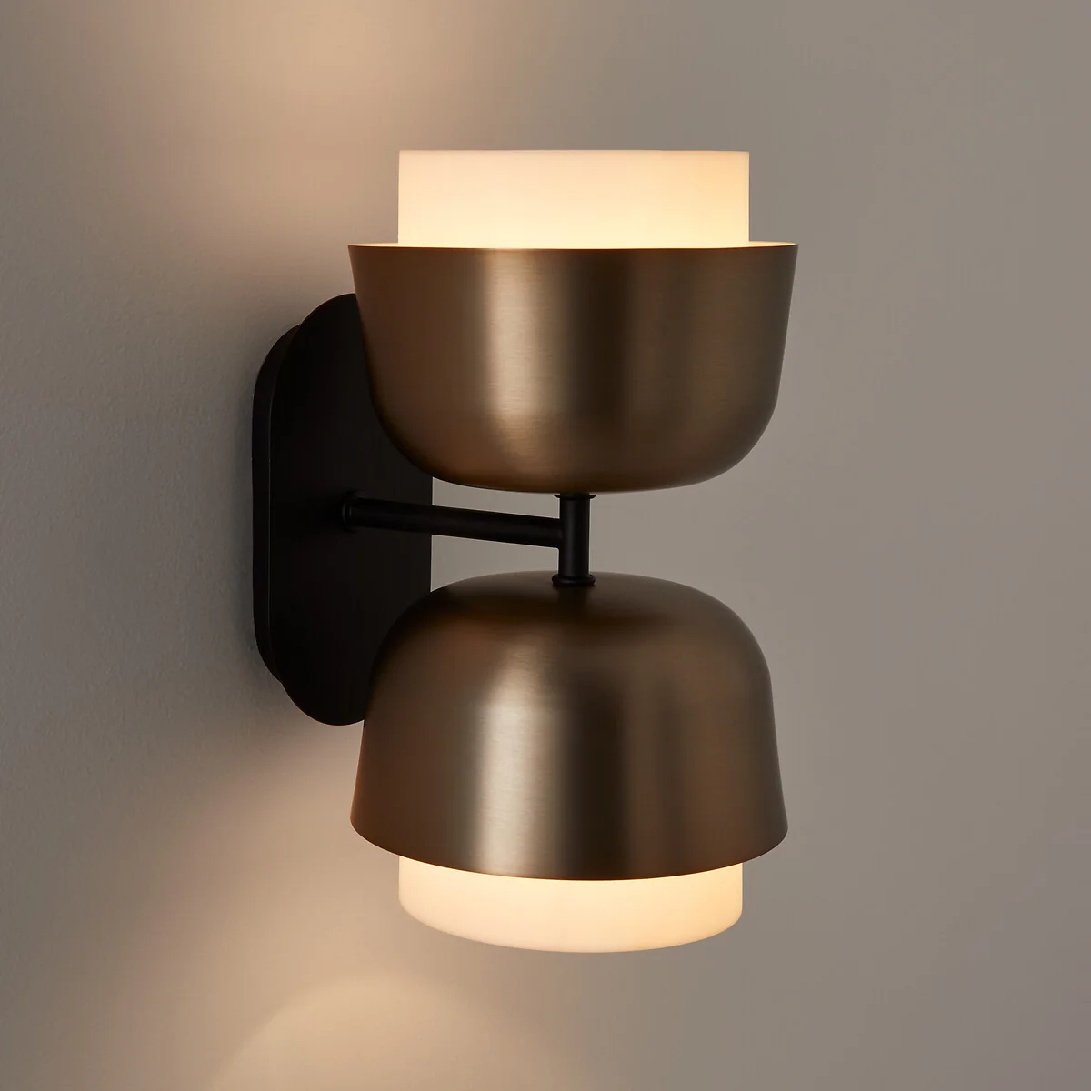 Clepsos Double Metal Wall Light – image 4