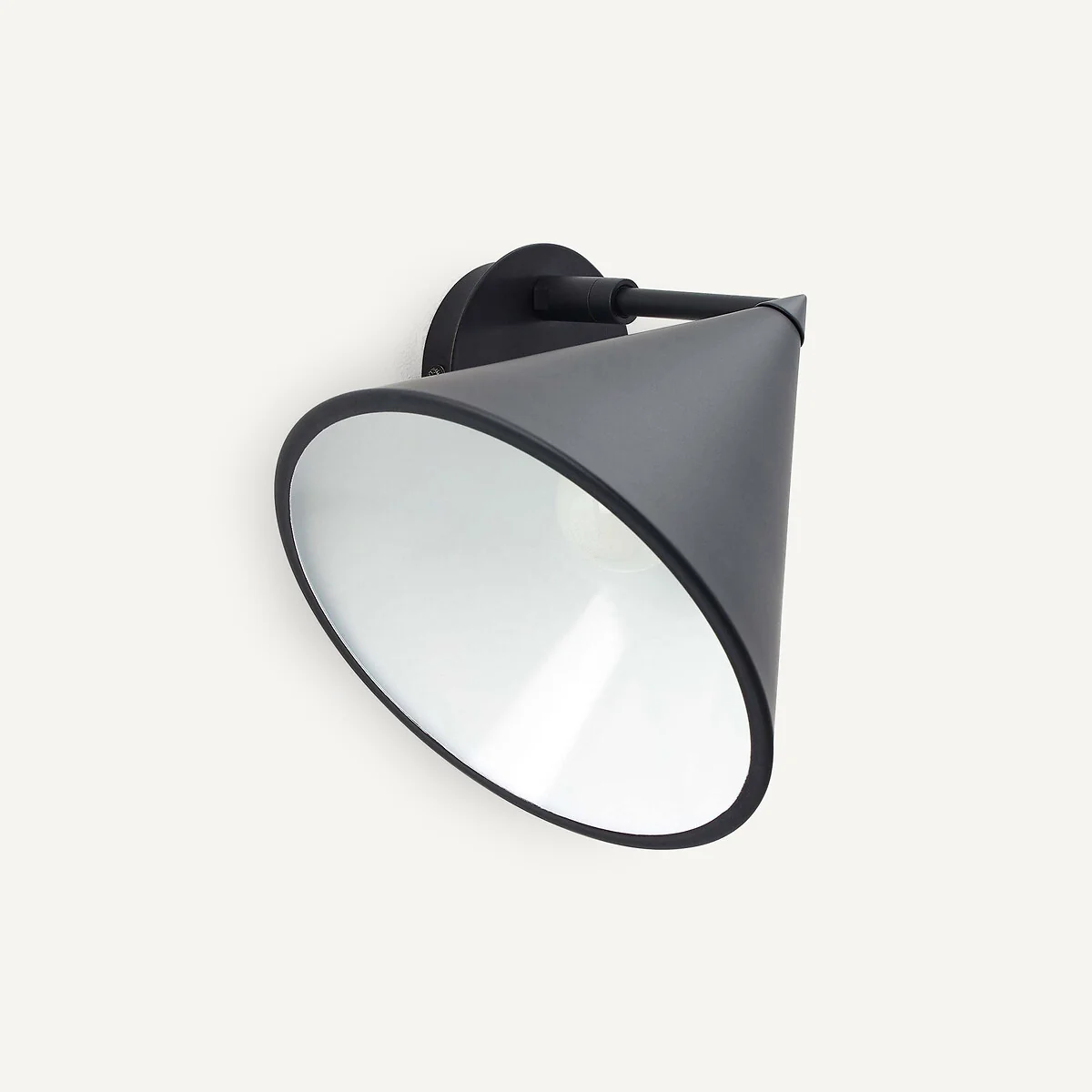 Moke Cone Metal Wall Light – image 8